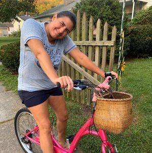 Meet your Posher, Laura